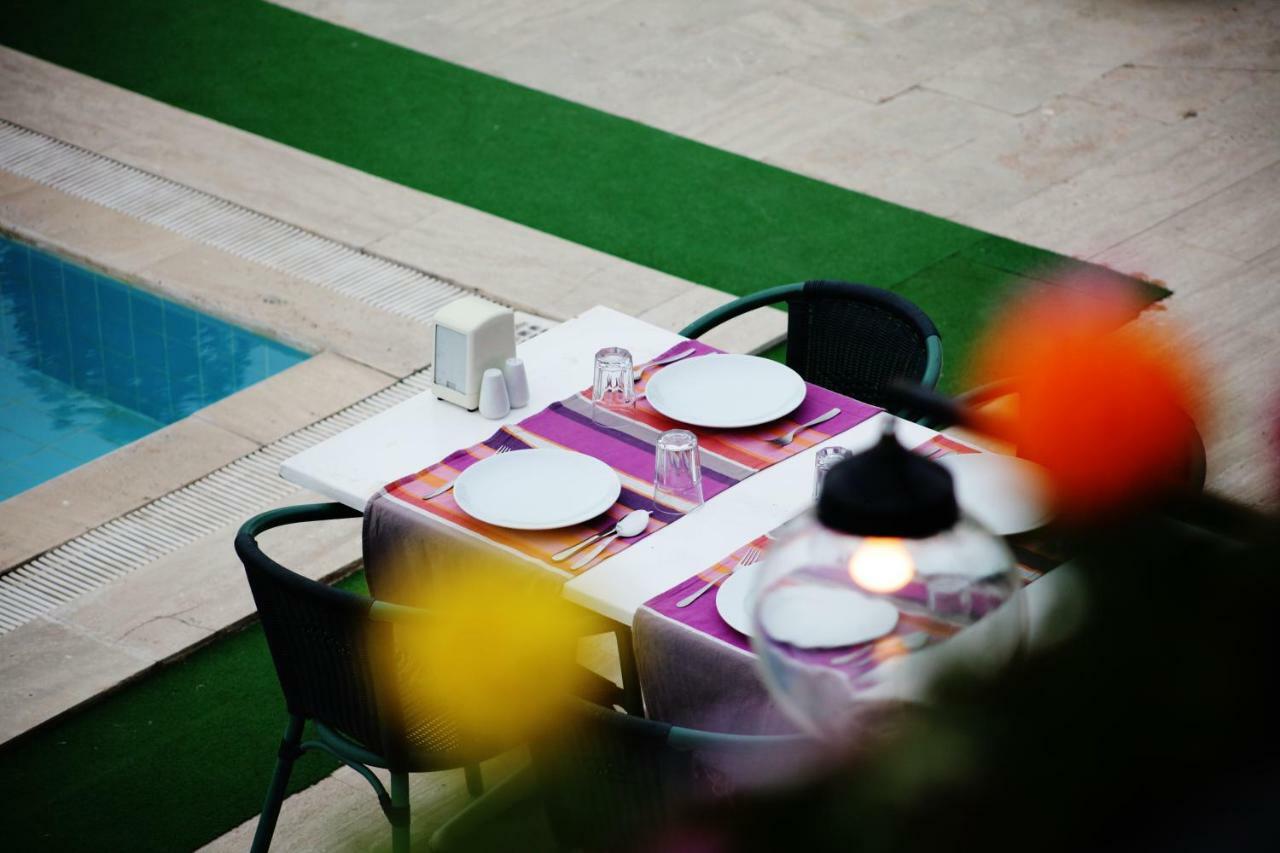 Can Otel Bodrum Esterno foto